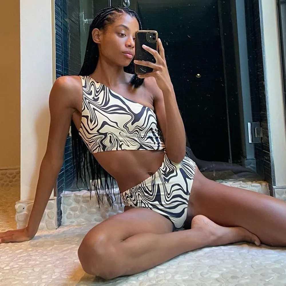 Sing Shoulder Bathing Suit Cut Out Swimming Costumes for Women High Waist Monokini One Piece Swimsuit Summer Swimwear BodysuitXJ240108