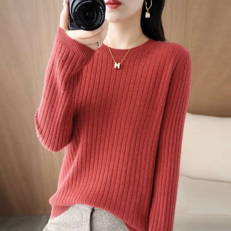 New Long Sleeved Women's Bottom Knitted Round Neck Pullover Sweater, Solid Color Top, Paired With Wool Sweater