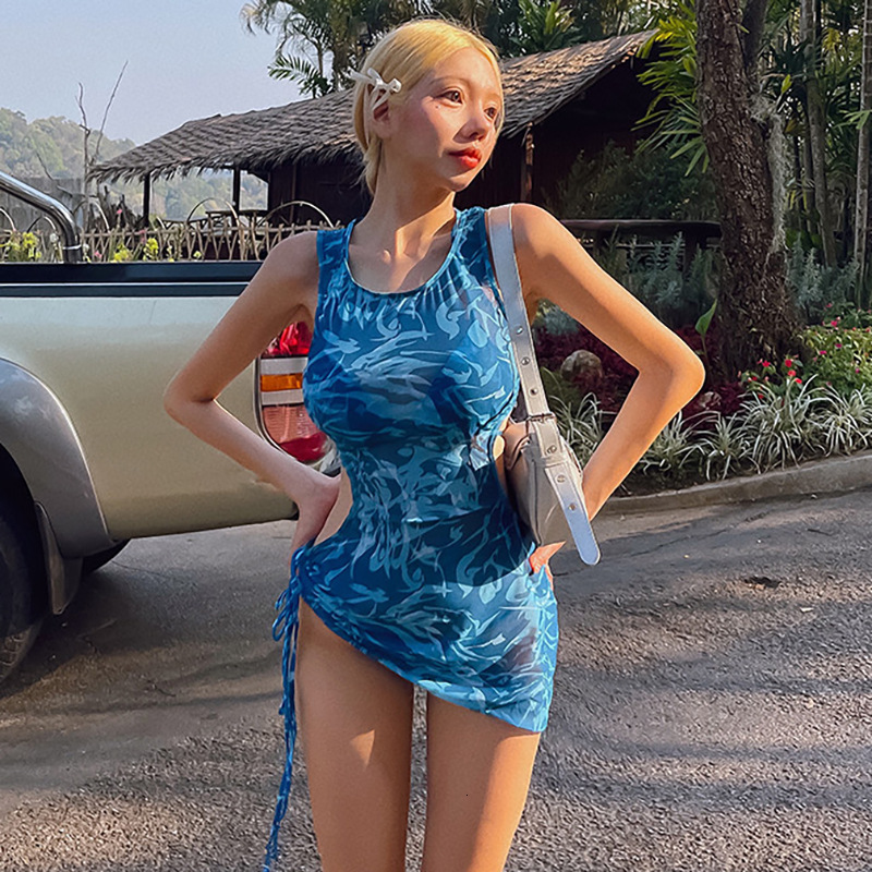 Three piece set of high-end small fragrance printed 2025 South Korean new hot spring backless one-piece swimsuit women's dress designer trendy be