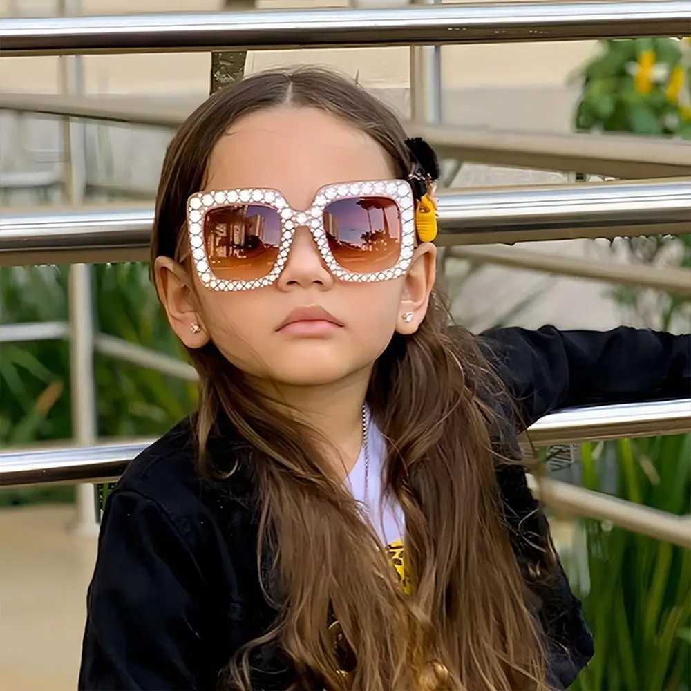 Luxury childrens fashionable sunglasses suitable for boys girls children sparkling rhinestones sliding goggles square sunglasses decorative UV400 W250