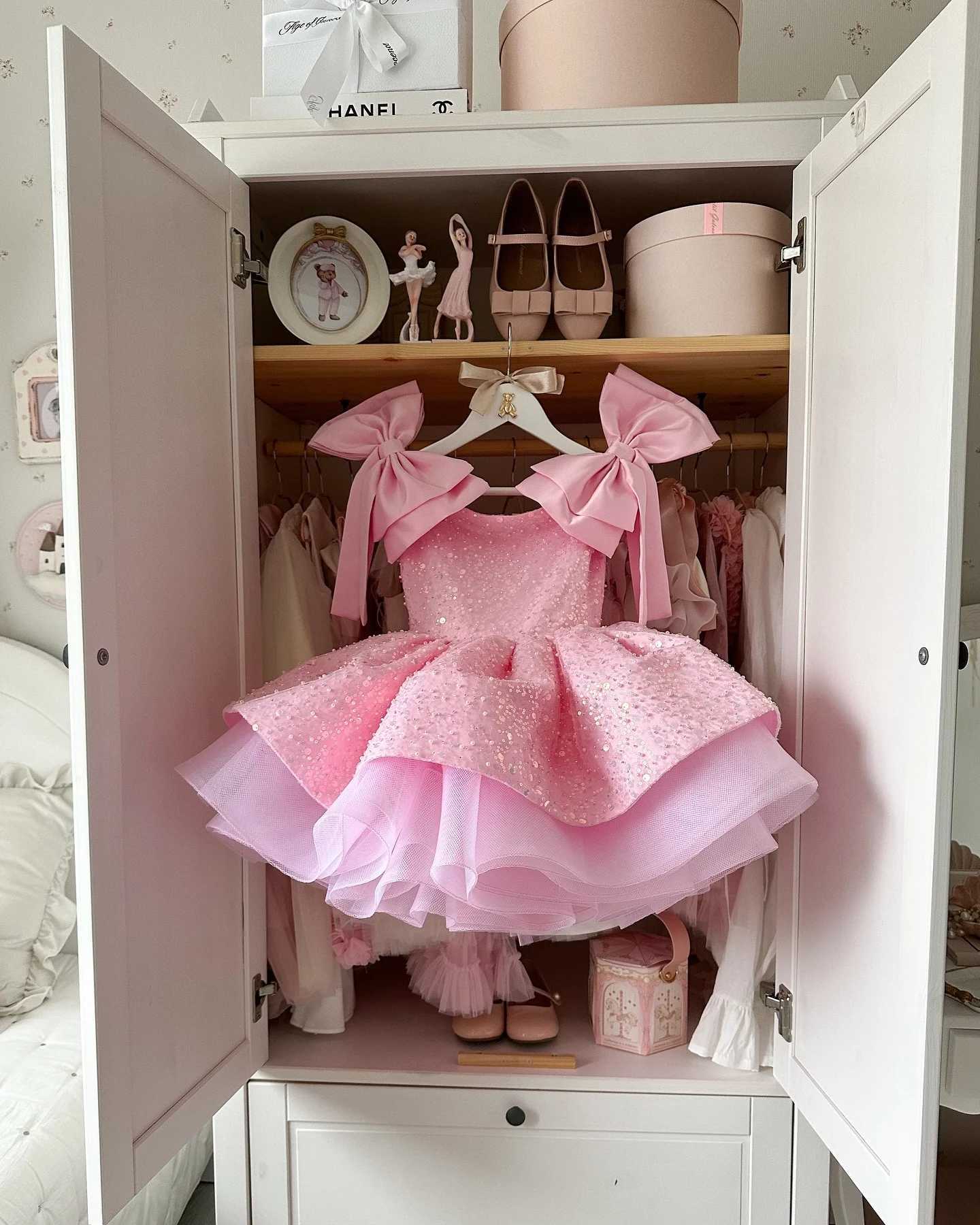 Sparkling Pink Flower Girl Dress For Wedding Puffy Sequins Beading With Bow Lovely Kids Birthday Par First Communion Ball GownXJ250108