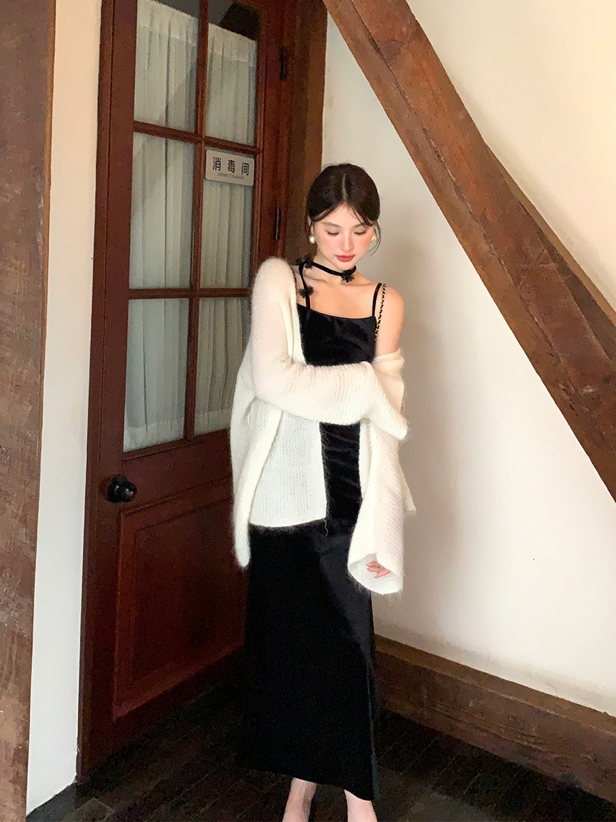 L52234 Autumn new style high waist velvet temperament suspender dress high-grade long skirt for women