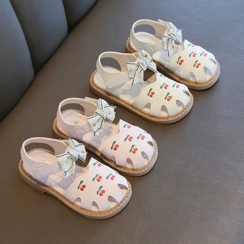 Summer girls sandals embroidered cherry childrens princess shoes childrens barefoot beach sandals soft soled anti slip baby shoes W250108
