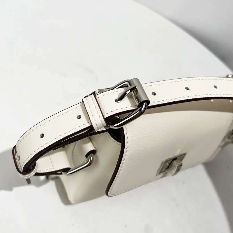 2025 New Genuine Leather Niche Classic Design Double Pocket Lock Closure Cowhide Box Bag Portable Shoulder Underarm Bags