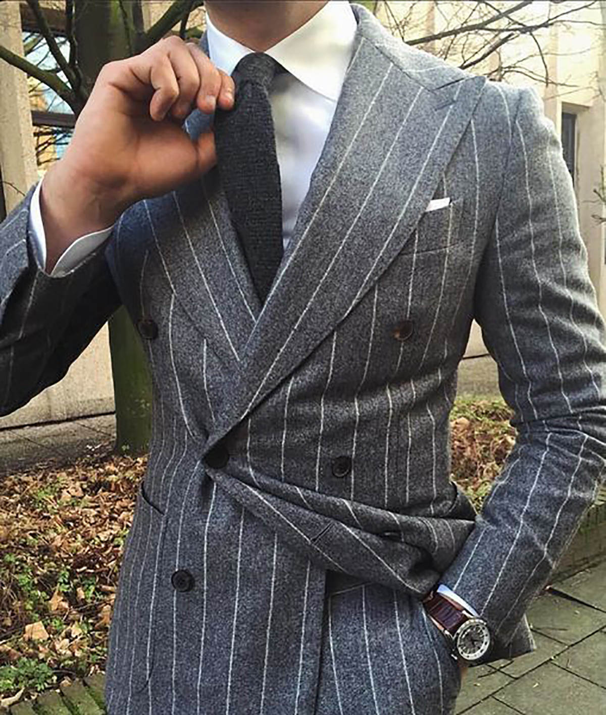 Modern Men Suits Pinstripe Flannel 2 Piece Sets Jacket Pants Peaked Lapel Wedding Tuxedos Double Breasted Fashion Suit For Groom Wear Customized