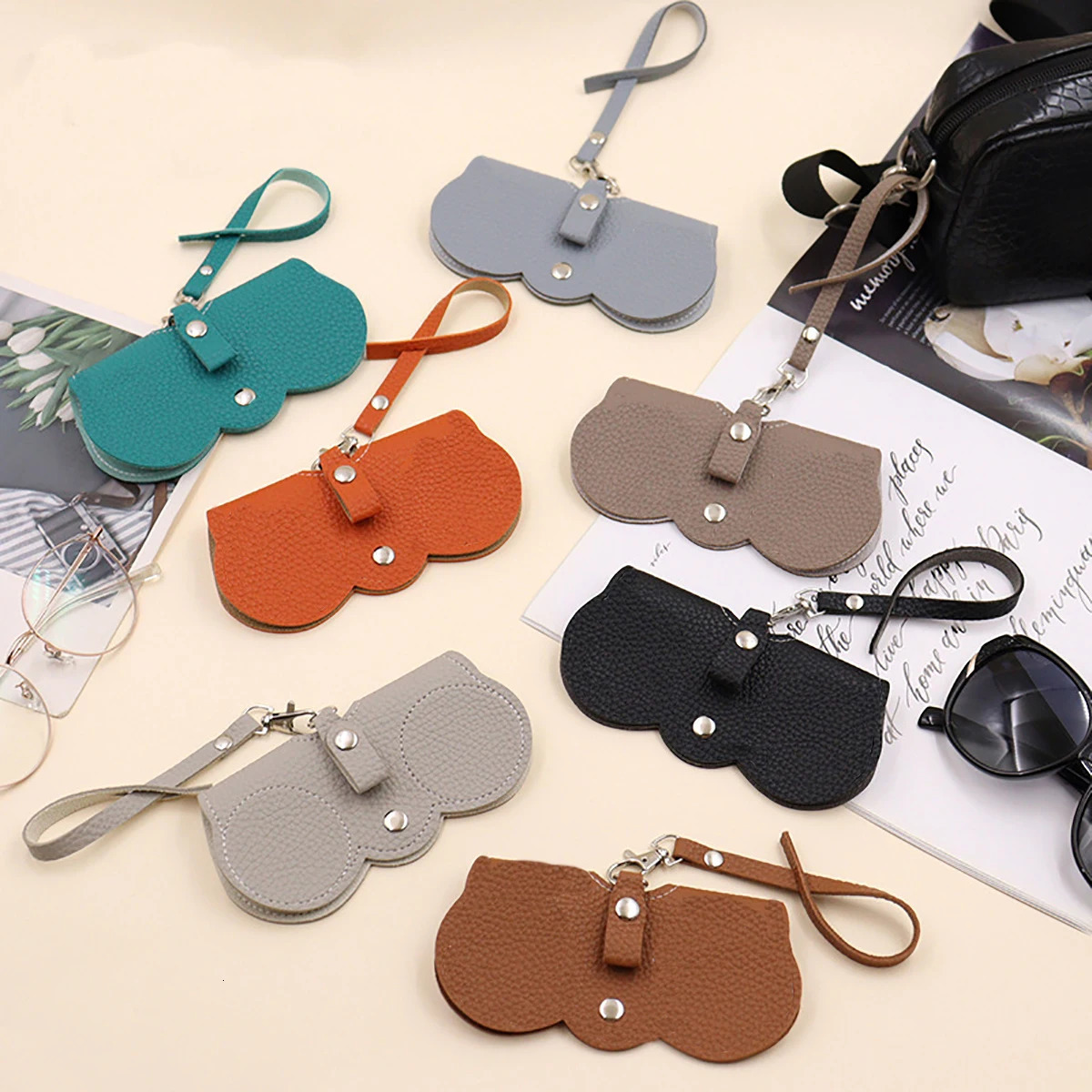 1pc Litchi Embossed Glasses Cover Cute Hanging PU Leather Sunglasses Reading Storage Bag Portable Travel Eyewear Holder 250109
