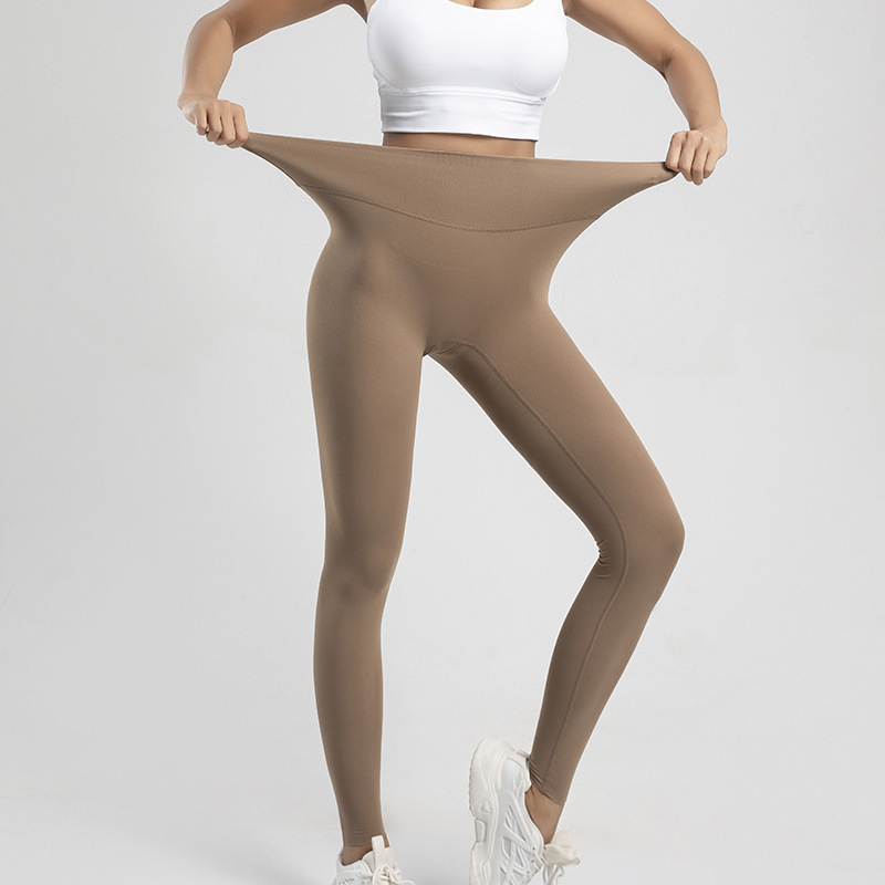 Advanced women's fitness vest sports yoga suit top sleeveless yoga outerwear sexy quick drying seamless no size nude yoga pants peach beauty butt