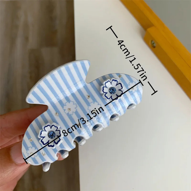 Medium-sized Acetate Shark Clip Korean Temperament Butterfly Rhinestone Flower Hair Claw Hair Accessories For Women 250103