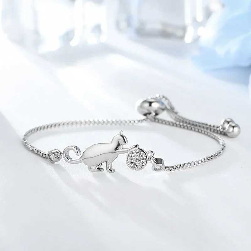 Delysia King Fashion cubic zirconia crystal cat ball bracelet womens fashion Korean jewelry giftsXJ250109