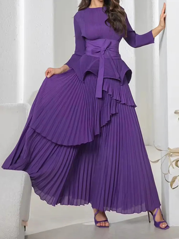 GVUW Pleated Fashion Party 2 Piece Set Women Round Neck Irregular Belt Gathered Waist Solid Color Long Skirts 2025 32C1114 250109