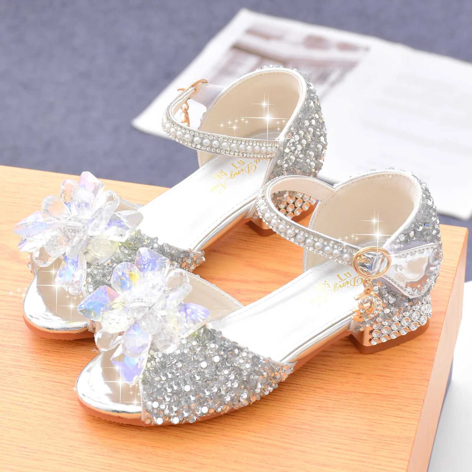 Summer girls sandals princess shoes childrens high heels girls fashion crystal models runway show hosts student performance shoes W250108