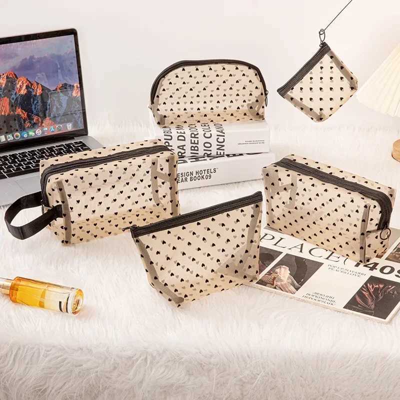 1 piece of transparent purple mesh cosmetic bag heart wave point cosmetic bag simple and portable laundry bag travel storage bag W250109