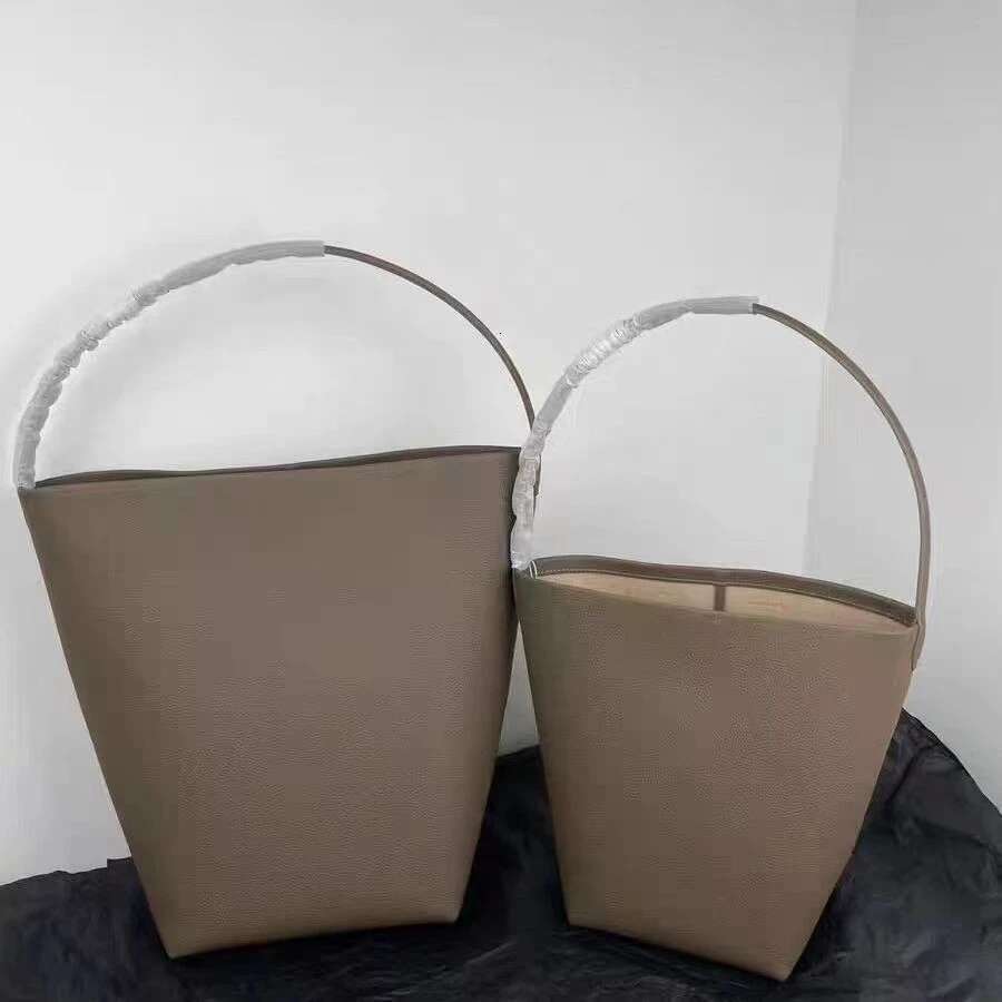 New Soft Genuine Minimalism Bucket Designer Shoulder Handbag Elegant French Style Lady Large Capacity Tote Bag