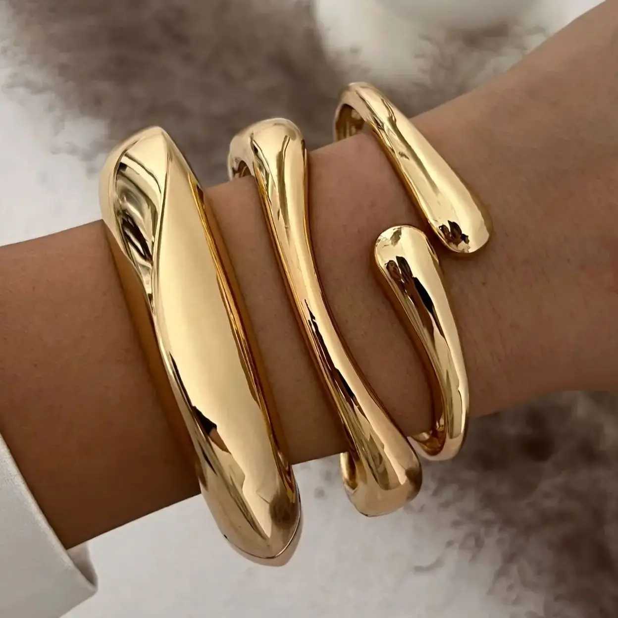DIEZI 3 Styles Vintage Hip Hop Metal Cuff Bangles Punk Gold Silver Color Geometric Spring Bangles For Women Bracelet Men JewelryXJ250109