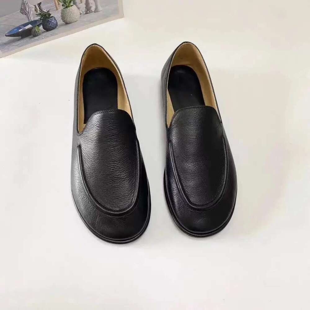 2024 Women's Loafer High Quality Soft Leather Slip on Comfortable Casual Shoes
