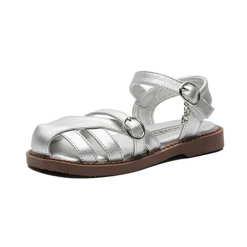 Fashionable girls sandals fashionable version comfortable and casual childrens shoes retro simple and exquisite girls flat shoes elegant princess shoe