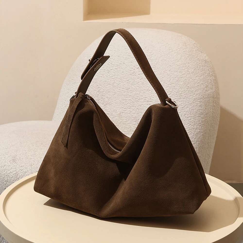 2025 Crossbody Pillow For Niche Artistic Shoulder High Silk Matte Leather Women's Bag