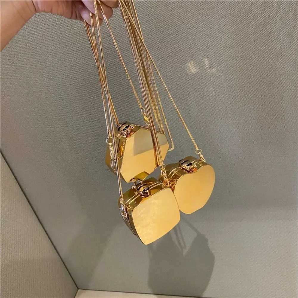 ew Shoulder Bag Womens Chain Mini Small Square Totes Bag Designer Luxury Messenger Bag Ladies Crossbody BagsXJ250108