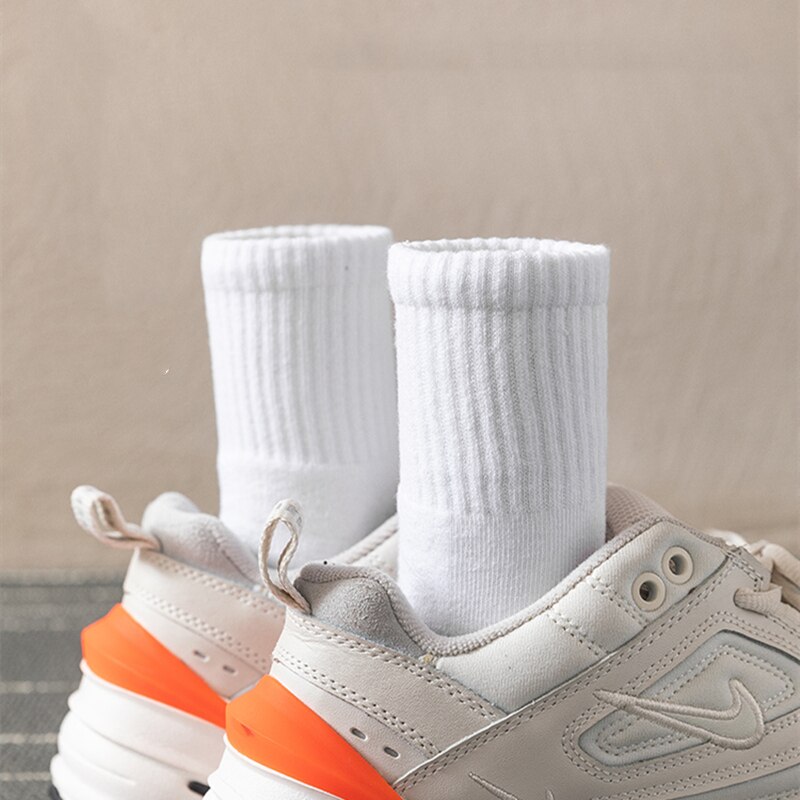 5 Pairs of Mid-calf Sports Socks for Women Soft and Comfortable Stylish and Practical Cotton Socks with Yoga Pants