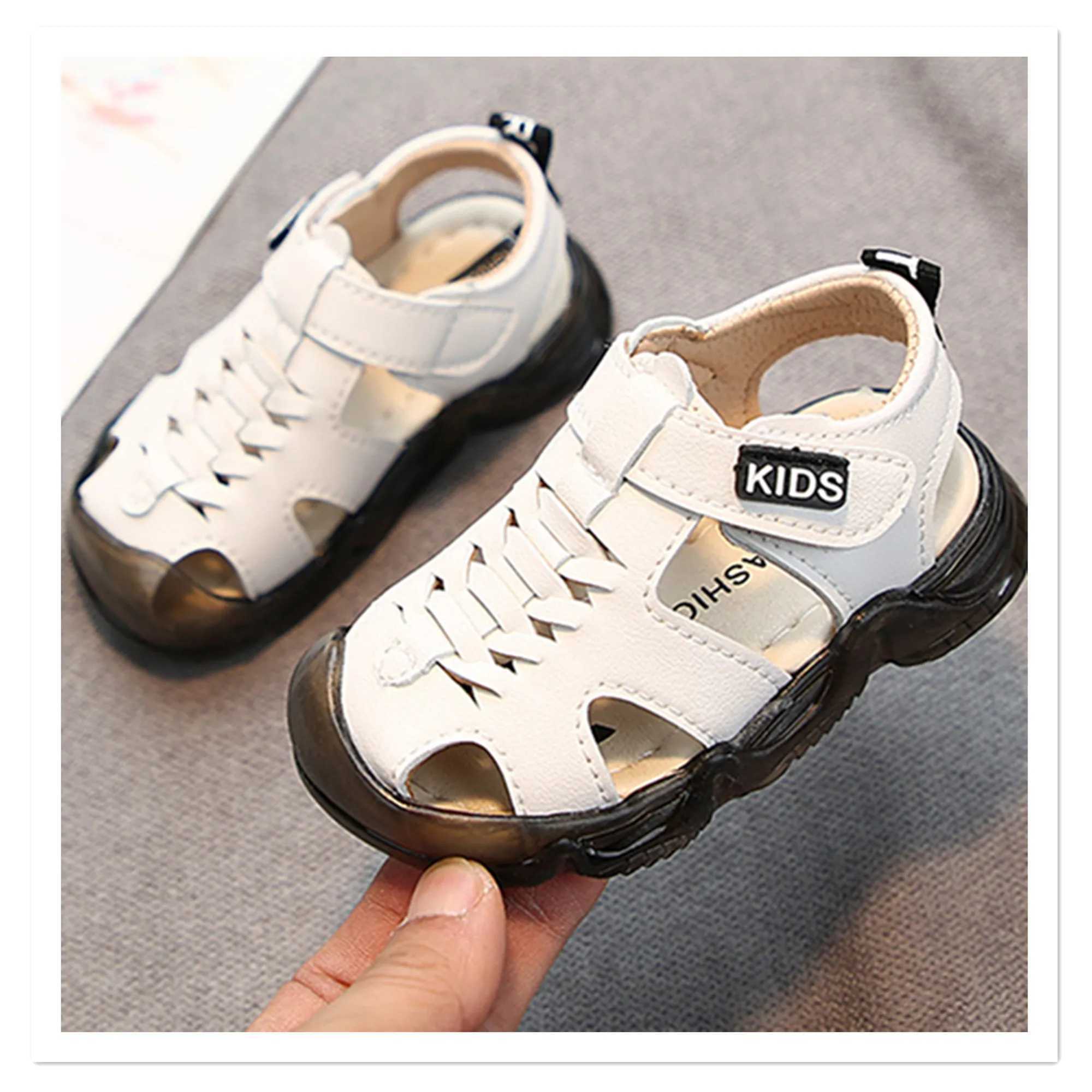Childrens Sandals Anti Kick Summer Boys New Beach Shoes 0-1-3 Year Old Baby Soft Bottom Walking Shoes One Piece Shipping W250108