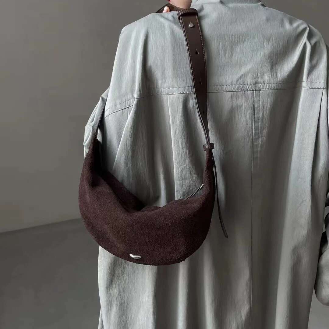 Women's Suede Shoulder Crossbody Bag Party Bags Youth 2025 Premium Underarm Vintage Womens High Quality Ladies Fashion