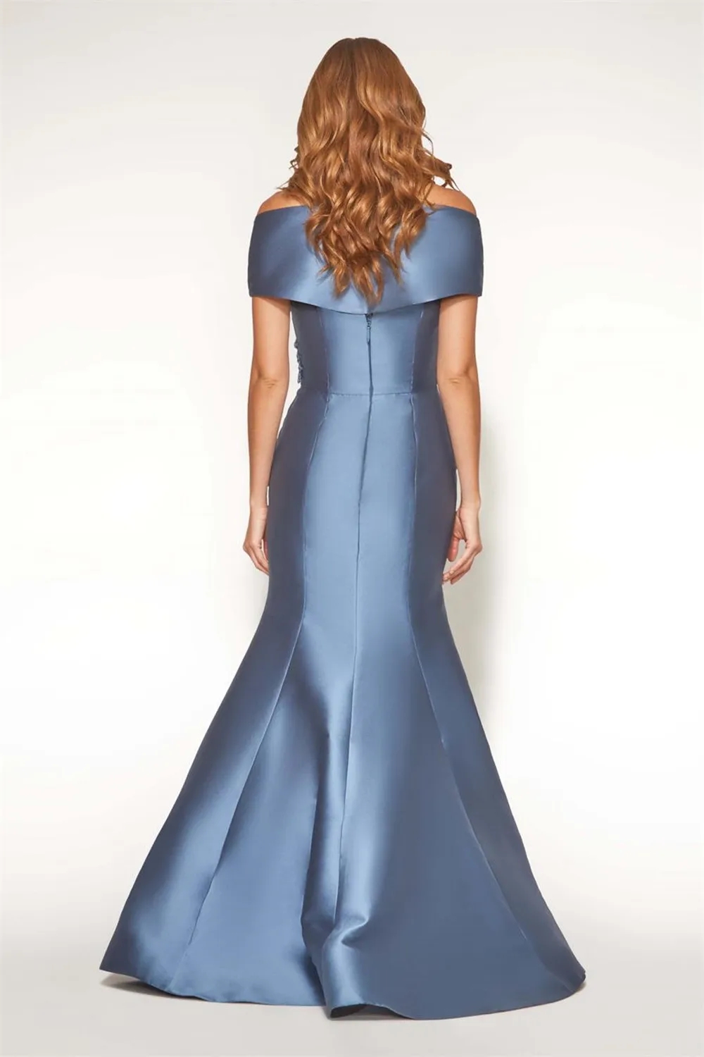 Elegant Smoke Blue Mother of the Bride Dress 2025 Off The Shoulder Pleats Floor Length Satin Formal Wedding Guest Party Dresses