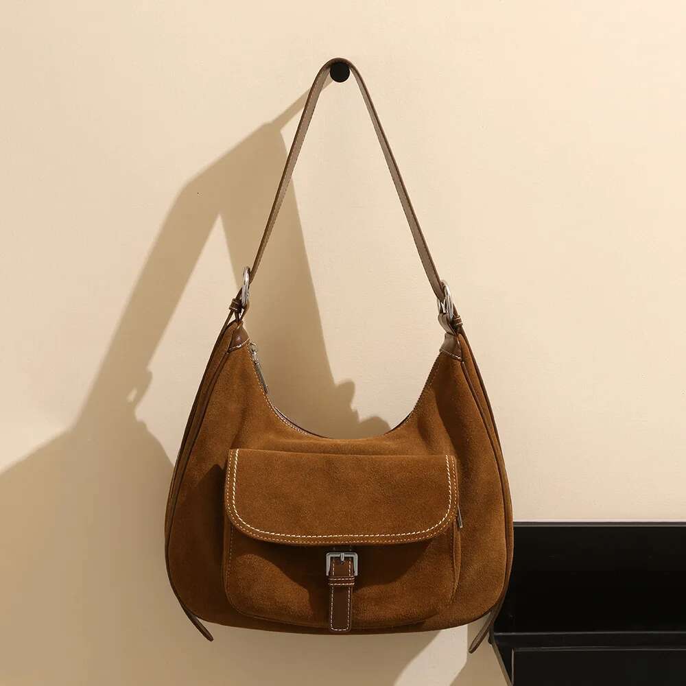2025 Retro High Silk Matte Leather Premium Underarm With Large Capacity Single Shoulder Crossbody Postman Bag