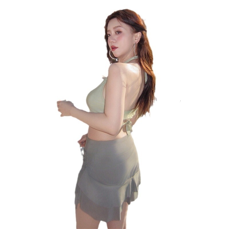 2025 New Split Swimsuit Ruffle Skirt Small Chest Folding Shoulder Strap Hanging Neck Personalized Designer Beach Vacation Swimsuit
