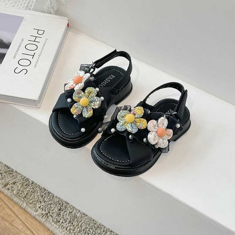 Girl 2024 Summer New Sandals Big Kids Soft Bottom Cross Beach Shoes Baby Princess Flower Childrens Shoes W250108