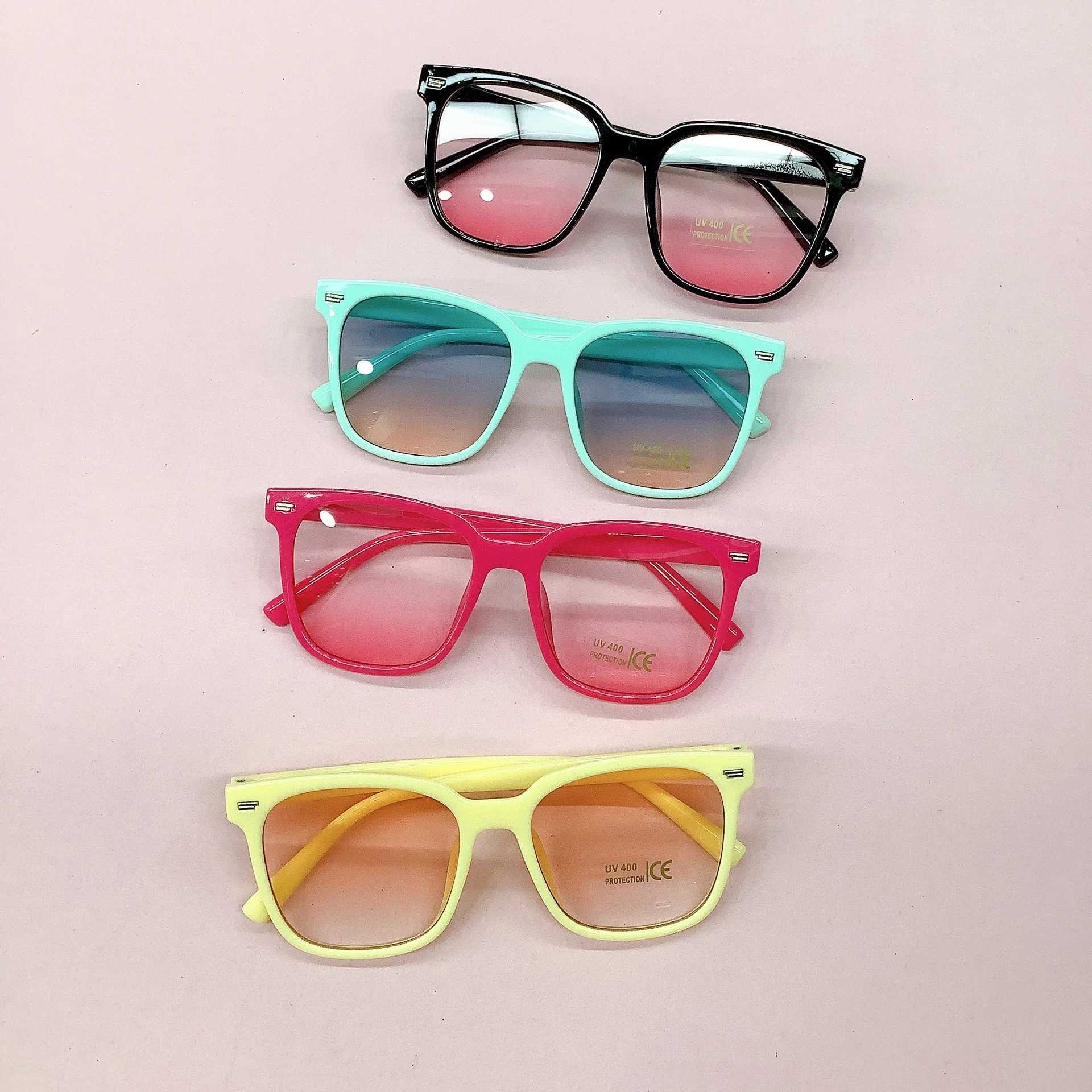 Childrens Sunglasses Fashion Classic Trendy Boys and Girls Sunglasses UV Glasses W250109