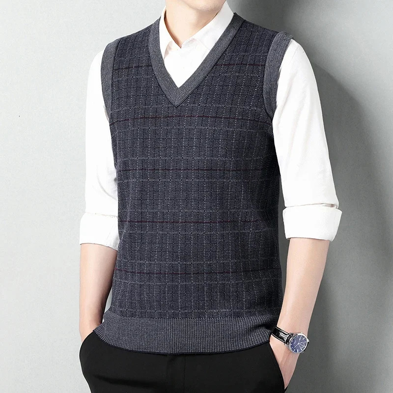 Mens Thickened Casual Sweater Tank Top Autumn and Winter Warm Vneck 250107
