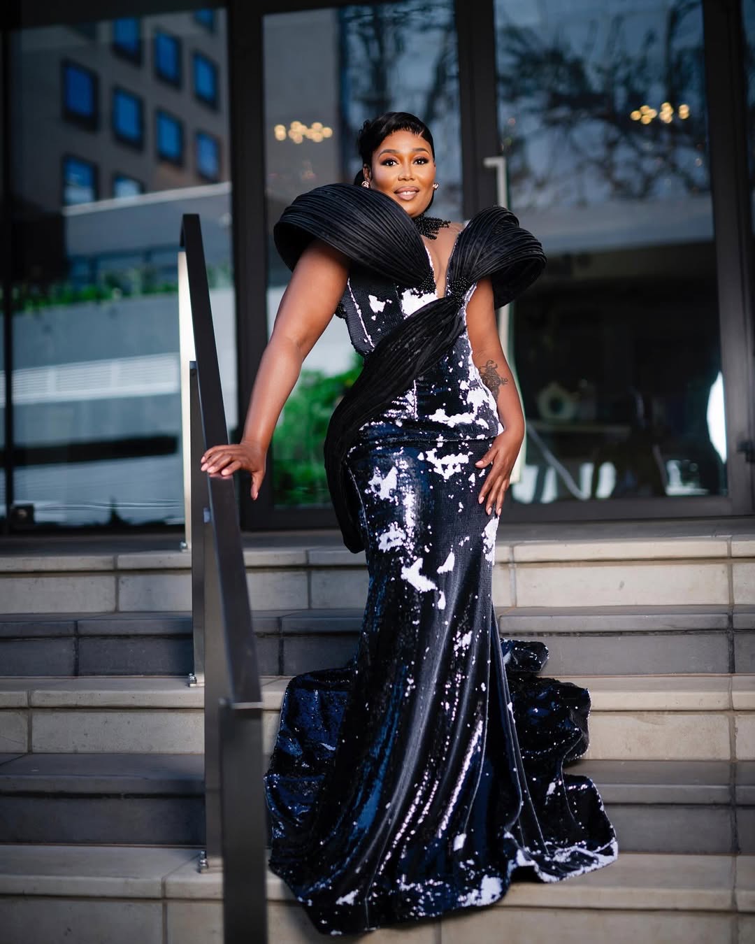 Black Mermaid Prom Dress with Sequined Veet & Beads - Stylish Formal Evening Gown for Special Ocns, Plus Size Available