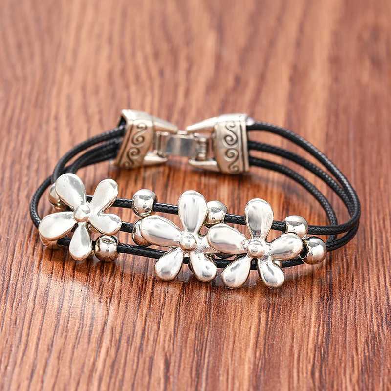 Bohemian Vintage Flower Lucky Leather Multilayer Bracelet for Women Men Friendship Handmade Jewelry Couples Bangle GiftXJ250109