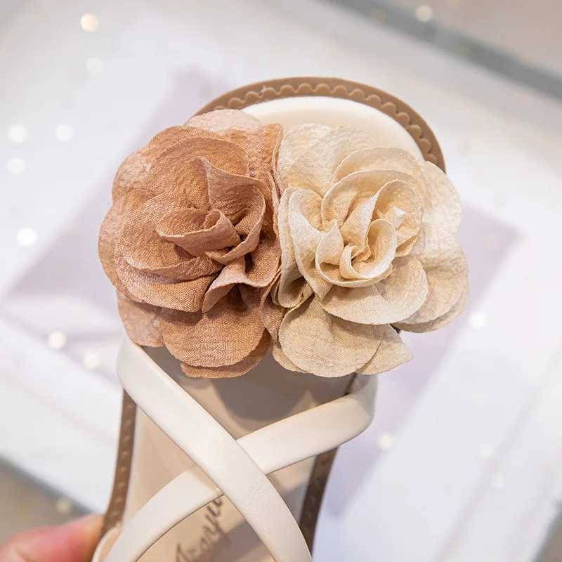 Fashionable womens sandals summer new princess shoe flower comfortable anti slip girls shoes temperature classic flat shoes W250108