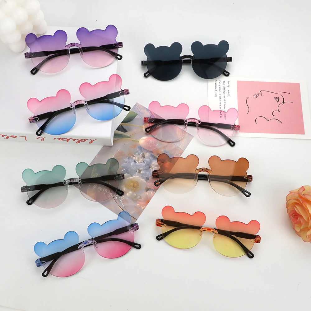 Childrens Cute Bear shaped Gradient Sunglasses Fashion Outdoor UV400 Sunglasses Baby Girls Sun Protective Glasses Childrens Sunglasses W250109