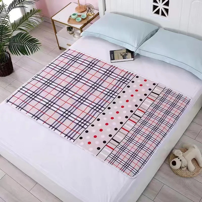 Reusable Washable Baby Changing Pad Waterproof born Diaper Mattress Portable Changing Mat Kids Table Floor Play Mat 250109