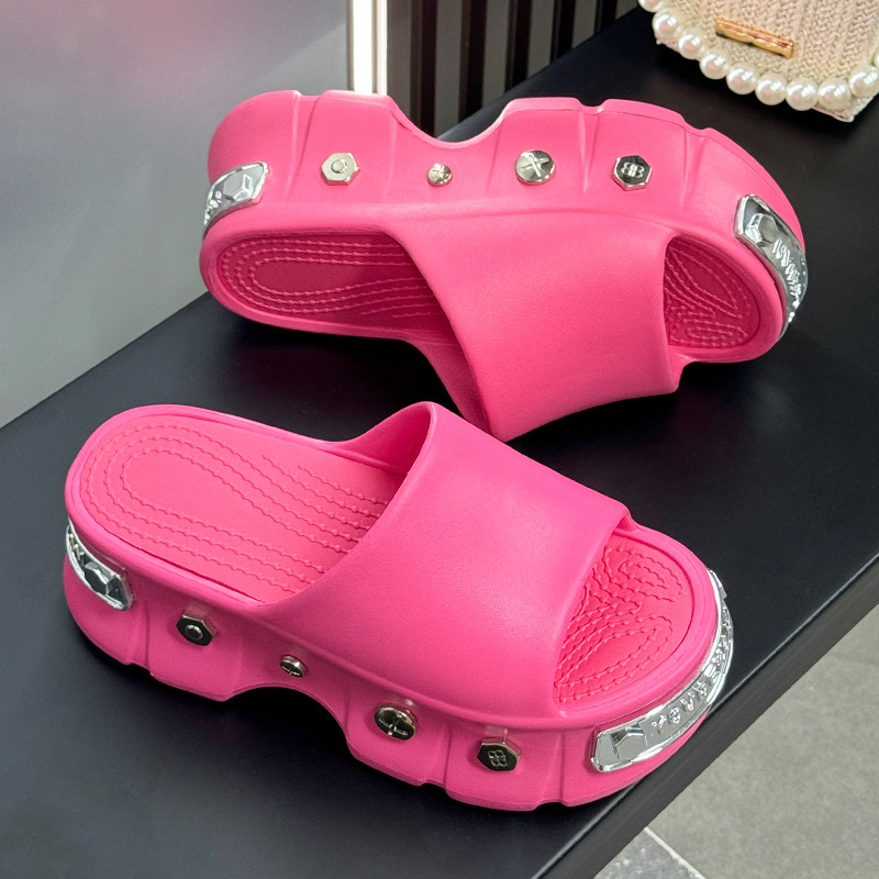 Free Shipping 2025 new slides designer Slippers womans sandals Platform Thick soled rivet shoes Indoor home outdoor women 4a50 7d5d bfd