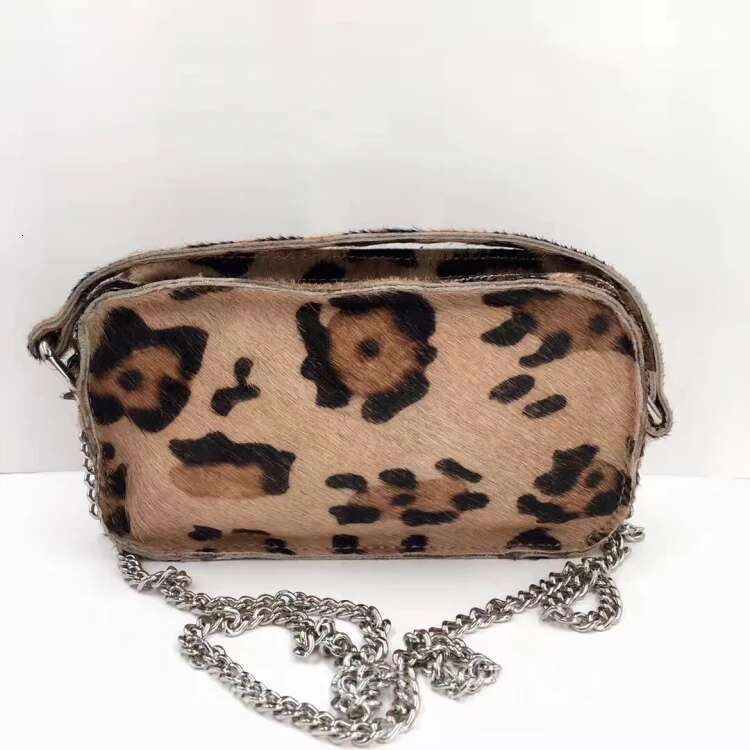 Leopard Prints Three Shoulder Straps Underarm Shoulder Bags For Women French Style Crossbody Phone Bag 2024 Latest Design