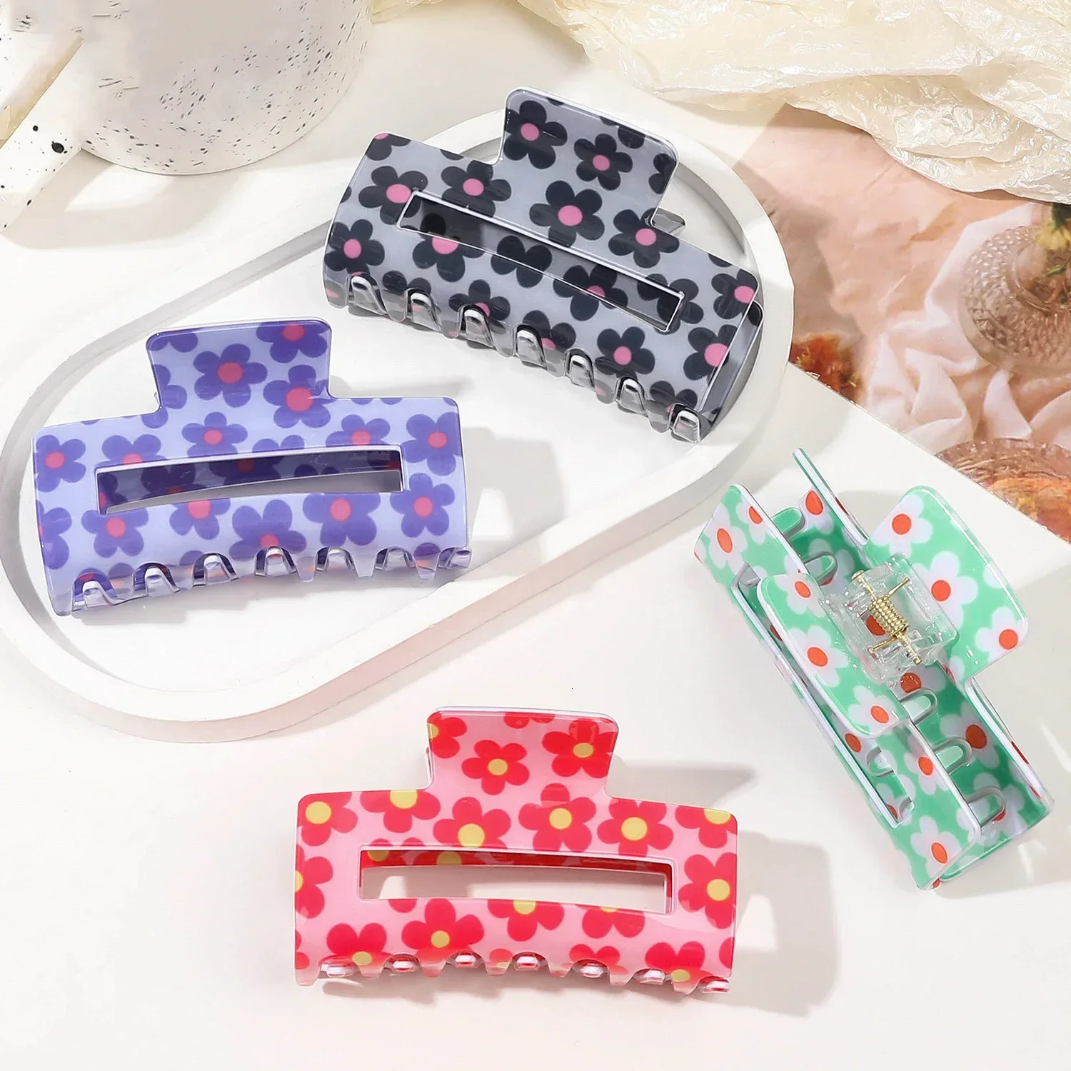 8.5cm Flower Printed Square Hair Clip Fashionable Simple Hairpin for Womens Back of Head Shark Clip Holiday Headdress Gift 250103