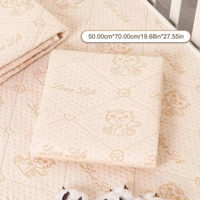Baby Diaper Pad 4 Layers Diaper Changing Mats Soft Strong Absorbent Baby Sleep Cushion Pads Outdoor Baby Stroller Diaper Mat 250109