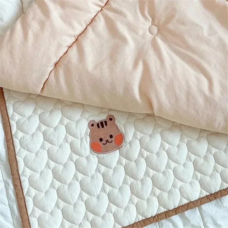 Cotton Bed Sheet Multi functional Childrens Mattress Little Bear Baby Urinary Mat Baby Waterproof Washable 250109