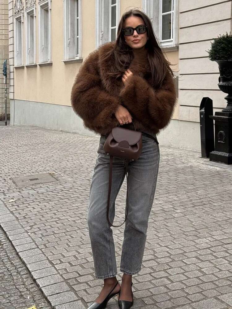 Faux Fur Women 2024 Plush Bury Bomber Jacket Solid Crop Long Sleeve Outerwears Warm Winter Coats Woman Casual Coat