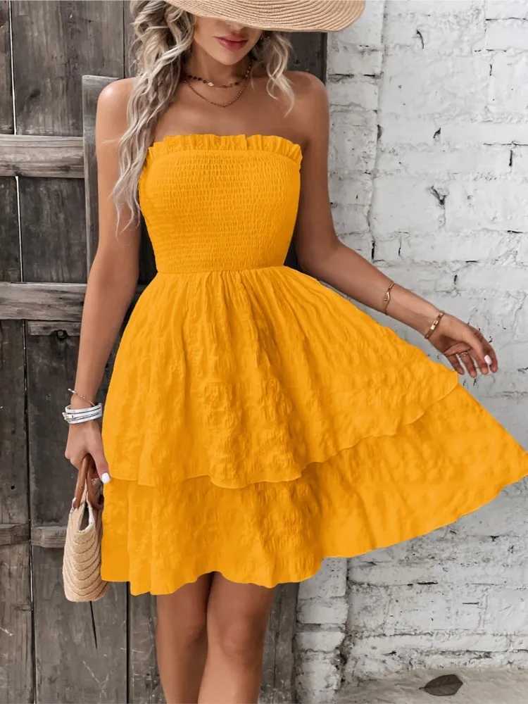 Sexy backless and strapless mini womens new summer fashion white and black casual sleeveless Bohemian beach holiday A-line dress M250109