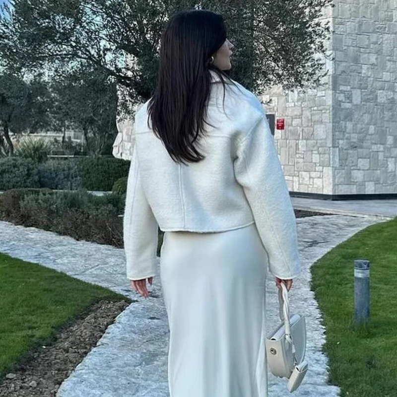 TRAF White Tweed Jacket Women Cropped Bomber Jackets for Long Sleeve Zipper Woman Autumn Streetwear Outerwears 250109