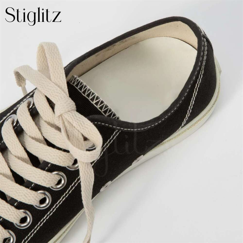 Tabi Canvas for Men Novelty Designer Style Round Split Toe Sneakers Lace up Fashion Flat Custom Colors Casual Shoes