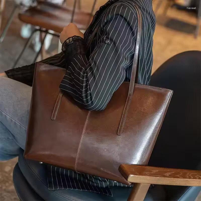 Designer Bag Designer Tote Style Shoulder Bag Durable Genuine Leather Laptop Backpack for Professional Workwear Collection
