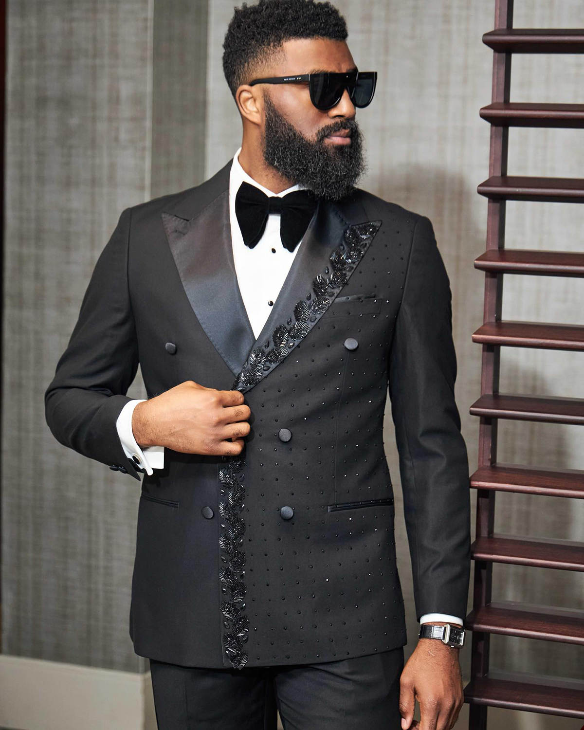 Luxury Men Suits Beaded Crystal 2 Pieces Set Jacket Pants Wedding Tuxedos Peaked Lapel Double Breasted Business Groom Wear Customized