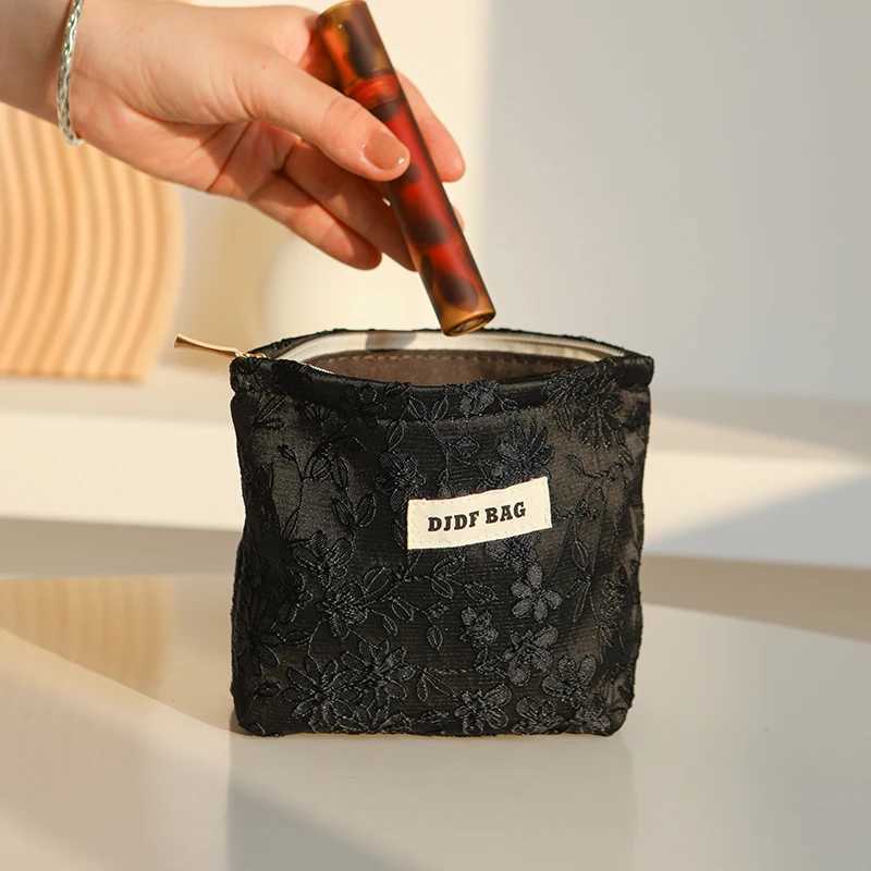 Black Embroidery Womens Makeup Bag Portable Small Makeup Change Storage Bag Travel Card Box Keybox Inner Can Bag W250109