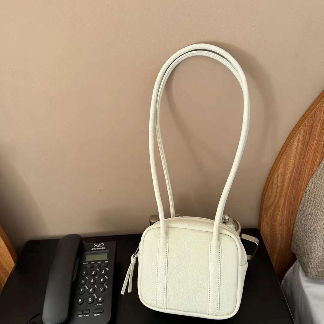 FIRMRANCH 2025 Spring Minimalist Soft Glutinous Cowhide Square Cake Design Mini Women's Shoulder Underarm Bag Zipper Trend Purse