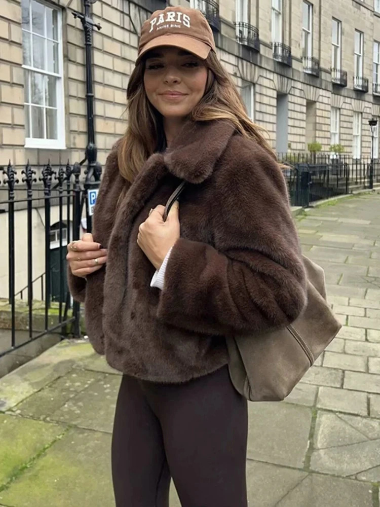 ZBZA Womens Faux Fur Cropped Jacket Coat Warm Retro Lapel Long Sleeve Solid Side Pockets Casual OverCoat Winter Chic 250103